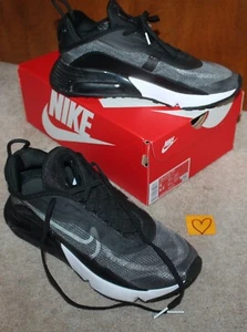 NIKE AIRMAX 2090 Black/White (Men's Sz 8 Women's Sz 9.5) EUC w/ Box - Picture 1 of 5