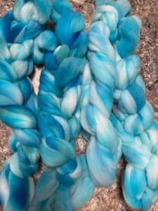 4 braids of 1 oz each solar dyed wool top for spinning or felting - Picture 1 of 1