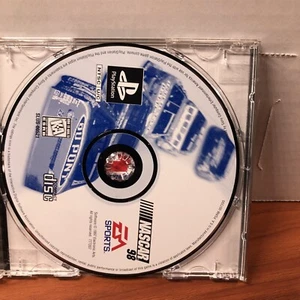 NASCAR 98 (Sony PlayStation 1, 1997) - Picture 1 of 3