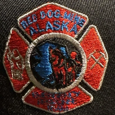 Chapéu boné Snap Back Red Dog Mine Alaska Corpo de Bombeiros raro - Imagem 1 de 4