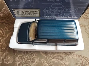 PLYMOUTH VOYAGER MINIVAN * DEALERSHIP PROMO ** Brookfield Collectors Guild BANK - Picture 1 of 12