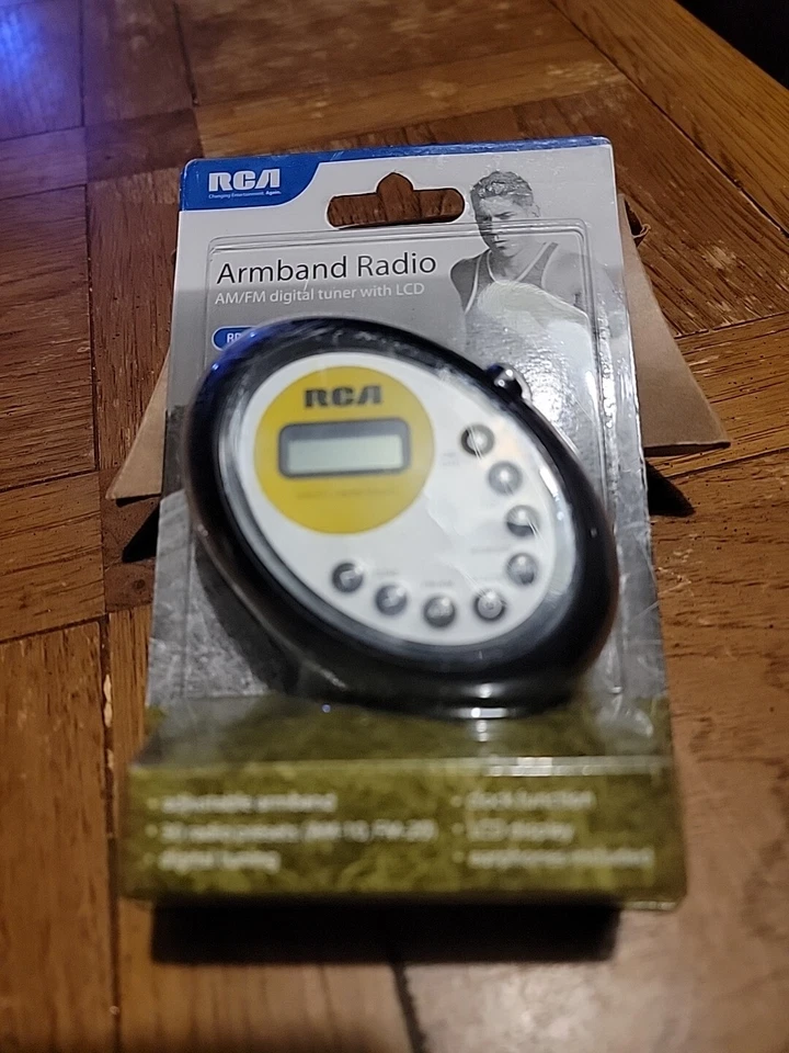 RCA Am/fm Armband Radio - Black. Rp312