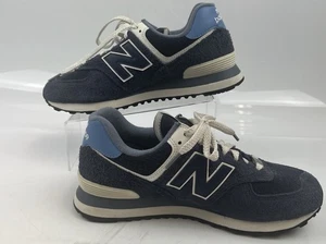 Größe UK 8 New Balance 574 hellblaue Sneaker Freizeit - einige kleine Spuren - Bild 1 von 12