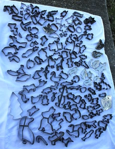 HUGE Lot 120+ Vintage Cookie Cutters All Metal, Disney, Animals, Etc Antique HTF - Picture 1 of 16