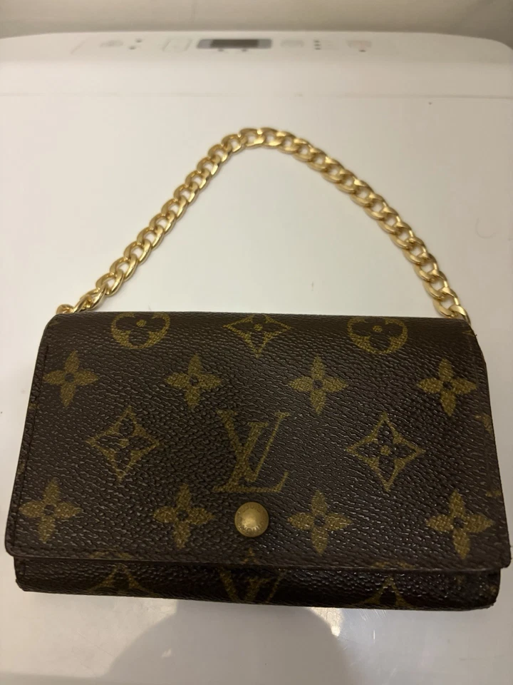 Auténtica Cartera Louis Vuitton Sarah Marrón Monograma Con Cadena Dorada Foto 1 de 4