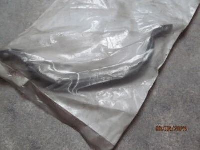 Internatonal 1649753C1 HANDLE, GRAB CAB BLACK made in USA  Free shipping - Image 1 of 2