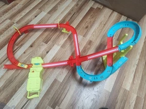 Hot Wheels Track Set Neon Speeders Skyscraper Speed Circuit Hot Wheels Car 2022 - Picture 1 of 10