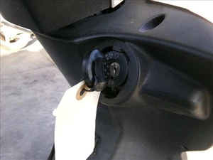 cilindro accensione per PEUGEOT KISBEE 50 2021 98260 - Imagen 1 de 3