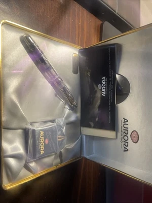 Pluma Estilográfica Aurora 888D Foto 1 de 4