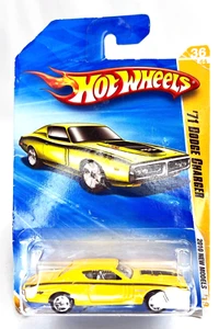 Hot Wheels 1971 Dodge Charger 2010 New Models Yellow - Picture 1 of 3