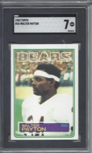 Tarjeta de fútbol americano Topps 1983 #36 Walter Payton, Chicago Bears clasificación SGC 7 inv#311 - Imagen 1 de 2