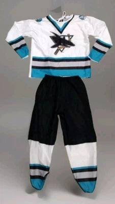 Винтажный Сан-Хосе акулы хоккейист костюм ребенка ясельного возраста Sz маленький 4-6 редкая - Изображение 1 из 4