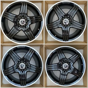 JUEGO COMPLETO LLANTAS ALEACIÓN 18" ORIGINALES MERCEDES AMG A45 CLASE CLA45 A1764010402 - Imagen 1 de 16