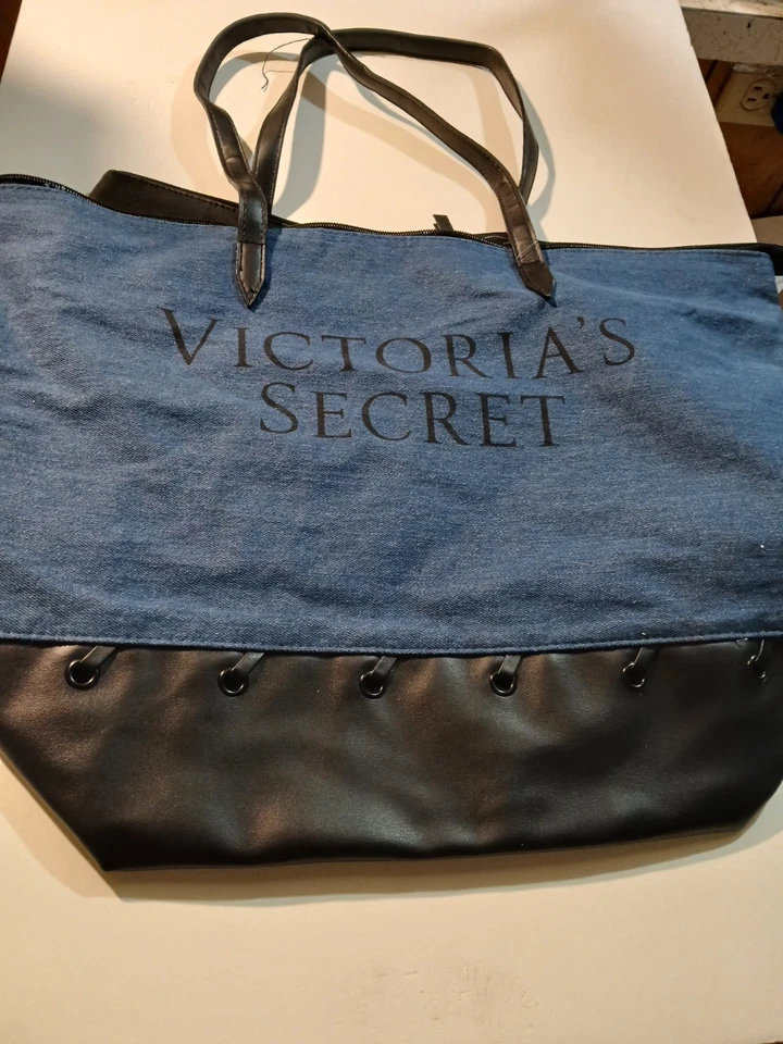 Victoria Secret Bolso de Mano Denim con Bolsa de Cuero Sintético Foto 1 de 1