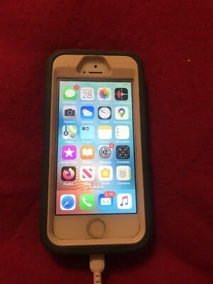 Apple iPhone 5s 16GB Space Gray (Verizon) A1533 ME341LL/A - Image 1 of 4