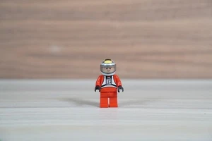LEGO Rebel Pilot B-wing Minifigure from Star Wars B-wing Fighter sw0032a - Picture 1 of 4