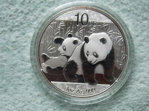 Chinese Silver Panda 2010 10 yuanes 1 oz bu - Imagen 1 de 4