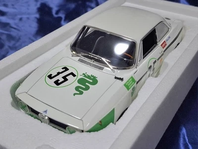 Minichamps 1/18 Alfa Romeo GTA 1300 Junior Giulia Sprint 1972 Diecast Model - Image 1 of 4