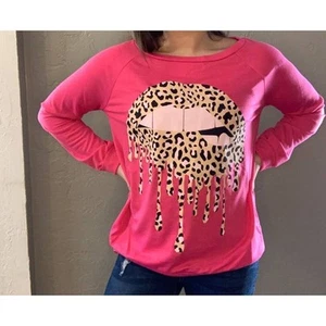 Graphic Wide Neck Sweatshirt With Cheetah Print womens Small casual barbiecore - Picture 1 of 3