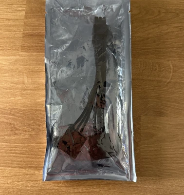 EVGA DUAL 4 Pin Molex to 6 Pin PCI-E Power Adapter, New Sealed - Image 1 of 2