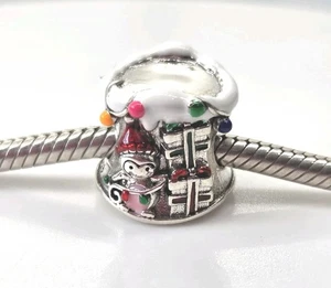 🩷 Festive Penguin Scene Bead Charm S925 Genuine Sterling Silver 🩷 - Picture 1 of 7