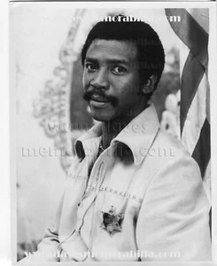 CBS Vintage Press Photo, Black Bart, Lou Gossett, April 4, 1975 - Picture 1 of 2
