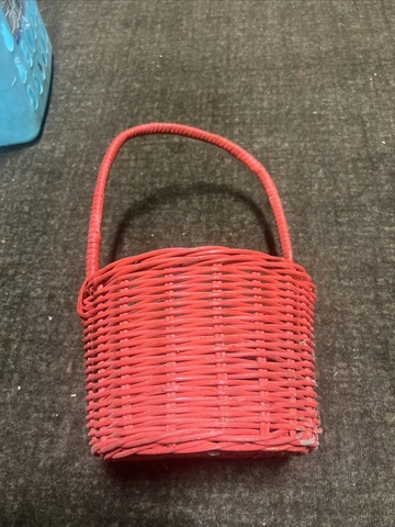 Wicker Basket with handle Red Primitive 8" Round Bowl By 9” High Cover