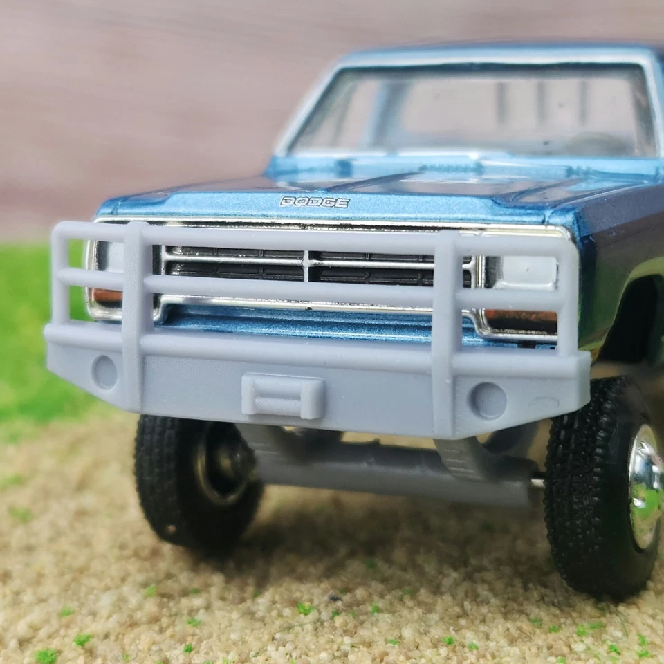 Сверхпрочный передний бампер в масштабе 1:64 с 3D-печатью для Greenlight Dodge Ram D350 - Изображение 1 из 1