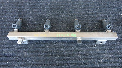 Maserati Coupe, destro, trilho de combustível direito, com injetores, #181294 - Imagem 1 de 3