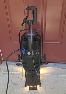 ETC Source Four LED Lustr+ with Shutter Barrel, 19 Degree Lens, C-clamp, & Cable - Picture 1 of 7