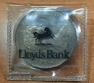 “Queen Mother” 1980 80th Birthday Commemorative Coin In Original Lloyds Pouch - Picture 1 of 3