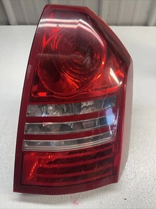 05 06 07 CHRYSLER 300 Tail Light Assembly Right C Model - Picture 1 of 12