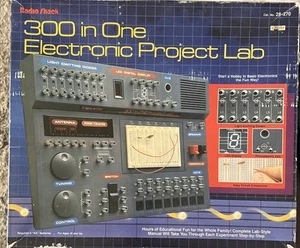 Radioshack 300 en uno Electronics Project Lab 28-270 Science Fair Kit probado - Imagen 1 de 3