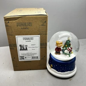 Jim Shore Peanuts lot Snow Globe 50th Musical PRACTICE MAKES PERFECT 4045874 - Picture 1 of 7