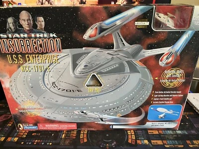 Star Trek Insurrection 1998 EE. UU. ENTERPRISE NCC-1701-E en caja Foto 1 de 4