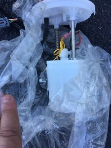 Fuel Pump Module Assembly Airtex E2383M 2004 Ford Freestar Fuel Pump - Picture 1 of 3