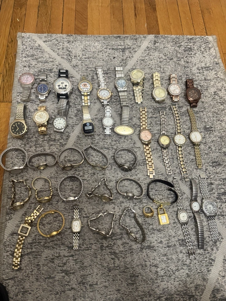 Vintage Lot Of 40 Stainless Steel Mens&Womans Watch Silver Gold Tone Untested - Image 1 of 4