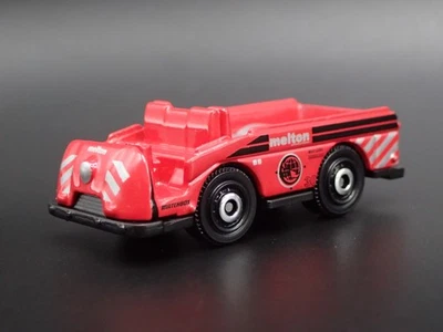 Mini CARGO Camion Melton Rosso 1/64 MB Scala da Collezione Diorama Modellino - Immagine 1 di 4