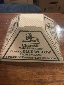 Vintage Churchill Blue Willow 3-Piece Set Cup Saucer Dinner Plate England - Picture 1 of 9