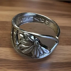 Vintage Maryland Spoon Ring Stainless Steel Repurposed Flatware Band Size 8.5 - Picture 1 of 5