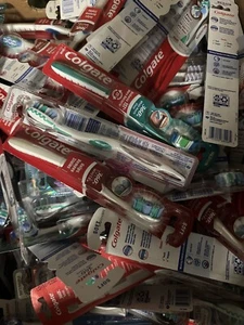 100 pieces of Colgate tootbrush - Picture 1 of 1