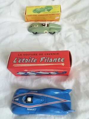 Dos modelos diecast de autos de carreras vintage Foto 1 de 4