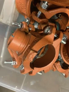 LOT OF 10 GRINNELL FIG. 730 GROOVED MECHANICAL 2"/60.3MM TEE 1 1/4" - Bild 1 von 4