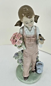 Figura Niña Primavera Lladro 5217 Retirada Como Nueva Flores Lata Regadora Pájaro - Imagen 1 de 9