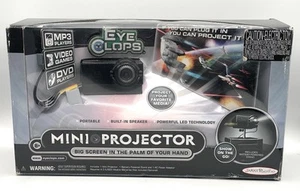 EyeClops | Mini Proyector | Proyector de Video de Jakks Pacific | Nuevo - Imagen 1 de 5