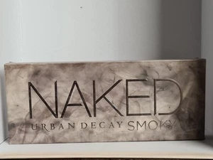 Paleta de sombras de ojos Urban Decay Naked Smokey, M1 - Imagen 1 de 2