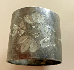 Unmarked Wide Silver-Plate Napkin Engraved Leaves Design "G" Monogram - Picture 1 of 7