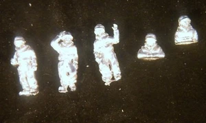 SHQ LC1 1/76 Diecast WWII US Marines Landing Craft Crew-Five, no Helmet Covers - Picture 1 of 1