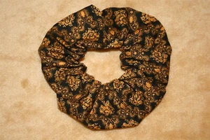 Scrunch-Ups HAIR SCRUNCHIES - Orange Designs On Black Scrunchie - Picture 1 of 2