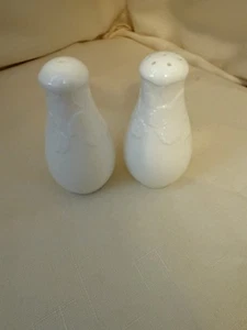 Juego de coctelera de sal y pimienta Wedgewood para fresas y vid - Imagen 1 de 3